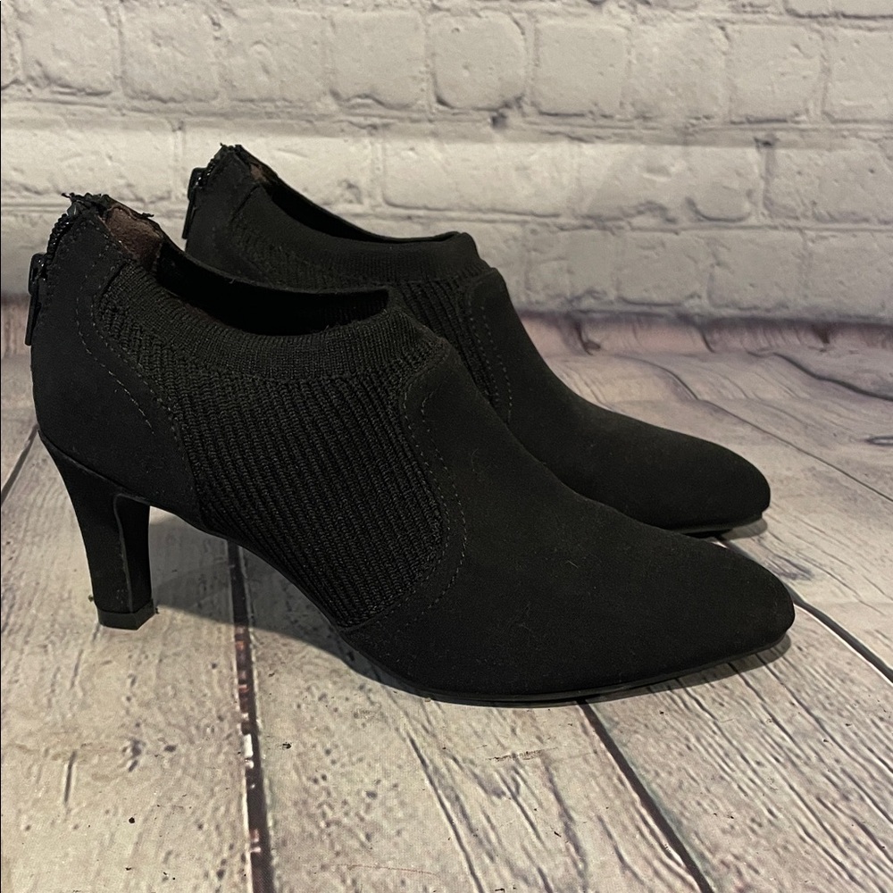 Life Stride Black Knit Heeled Booties Size 6 Women’s Stretch Ankle Boots